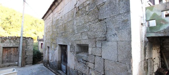 2 bedrooms House in Granja do Tedo, Portugal No. 180073 2