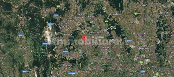 Almacén de 5 habitaciónes en Busto Arsizio, Italy No. 260724 4