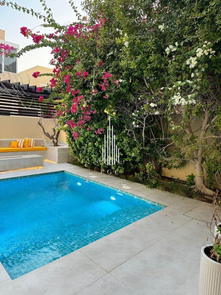 4 bedrooms Villa in Khalifa City, UAE No. 44441