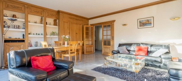 3 bedrooms Apartment in Paris, France No. 163548 7