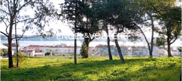 314m² Land in Lisbon, Portugal No. 112812 28