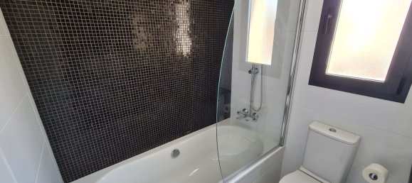 2 bedrooms Apartment in Alicante, Spain No. 188103 15