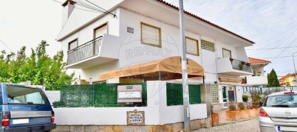 8 bedrooms Building in Cascais, Portugal No. 87425 2