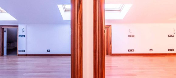 7 rooms Penthouse in Udine, Italy No. 74418 33