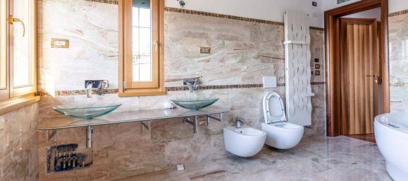 7 rooms Penthouse in Udine, Italy No. 74418 26