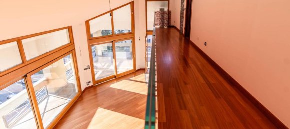 7 rooms Penthouse in Udine, Italy No. 74418 18