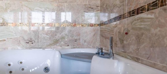 7 rooms Penthouse in Udine, Italy No. 74418 42