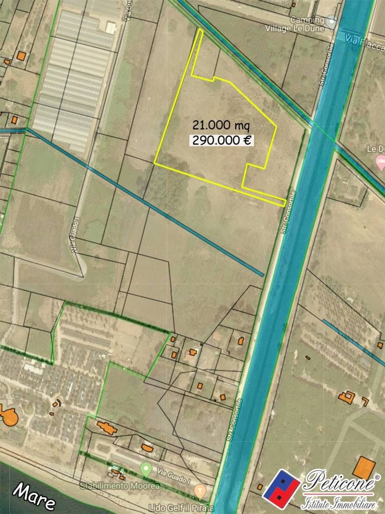 Terreno en Fondi, Italy 21000 m² No. 198907