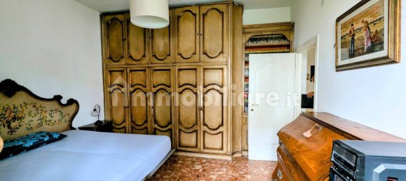 2 bedrooms Apartment in Florence, Italy No. 337578 19