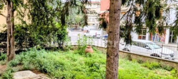 2 bedrooms Apartment in Florence, Italy No. 337578 2