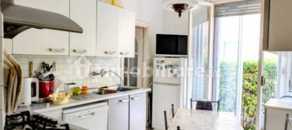 2 bedrooms Apartment in Florence, Italy No. 337578 13