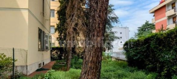 2 bedrooms Apartment in Florence, Italy No. 337578 6