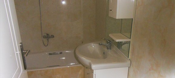 4 bedrooms Property in Loutraki, Greece No. 7892 17