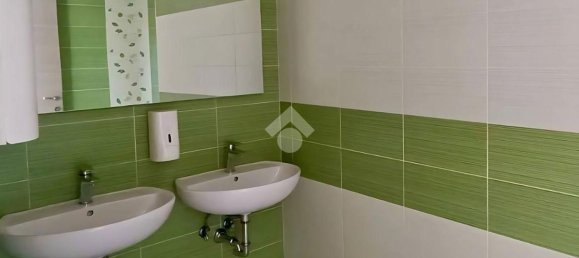 163m² Commercial property in Tortoreto, Italy No. 259065 13