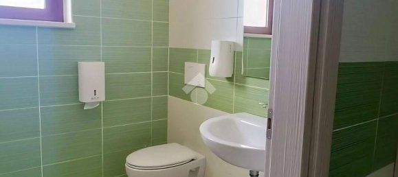 163m² Commercial property in Tortoreto, Italy No. 259065 12