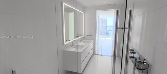 2 غرف نوم عقار تجاري في Miami, الولايات المتحدة رقم 614498 18