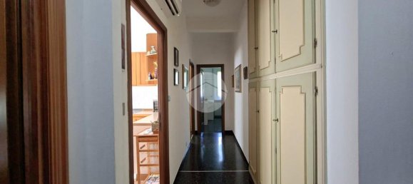 2 bedrooms Apartment in Genoa, Italy No. 298341 8