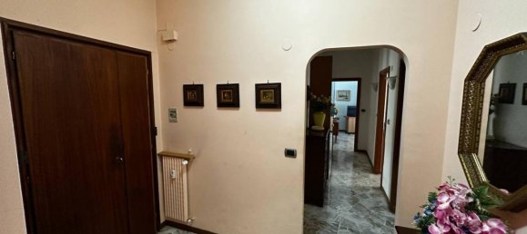 5-salle Appartement à Genoa, Italy No. 26680 11