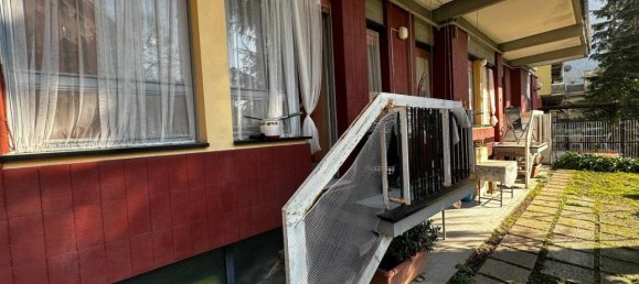 5-salle Appartement à Genoa, Italy No. 26680 2