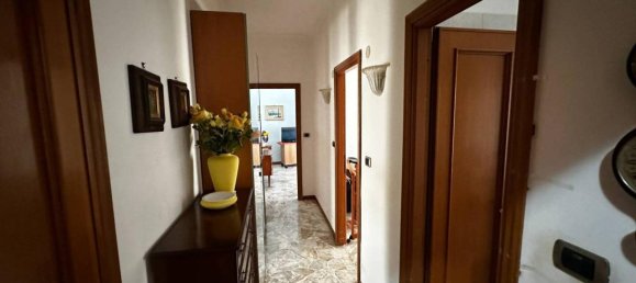 5-salle Appartement à Genoa, Italy No. 26680 19