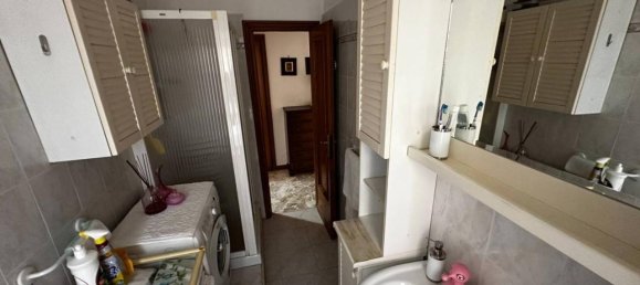 5-salle Appartement à Genoa, Italy No. 26680 23