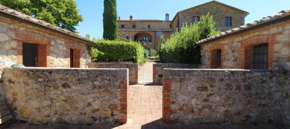 2 bedrooms House in Castelnuovo Berardenga, Italy No. 1577 5