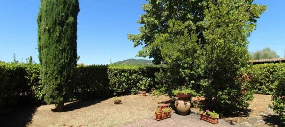 2 bedrooms House in Castelnuovo Berardenga, Italy No. 1577 3