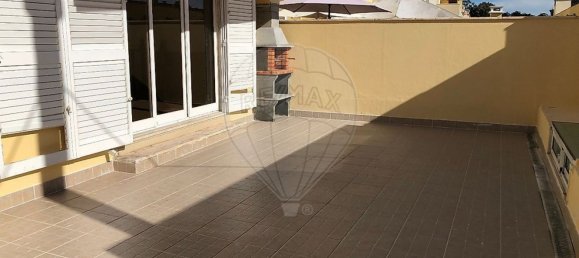 2 غرف نوم منزل ذو طابقين في Cascais, Portugal رقم 161218 5