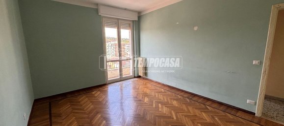 Apartamento de 3 divisões em Casale Monferrato, Italy N.º 274058 8