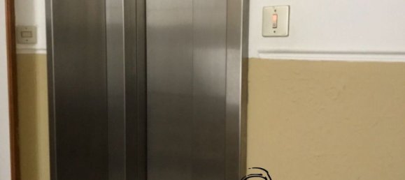 151m² Office in Mantua, Italy No. 364569 3