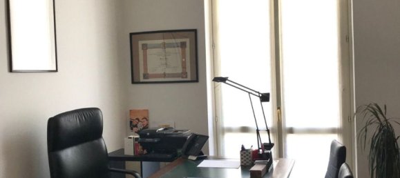 151m² Office in Mantua, Italy No. 364569 4