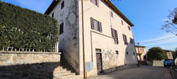 Квартира с 4 комнатами в Террануова Браччолини, Италия № 70901 15