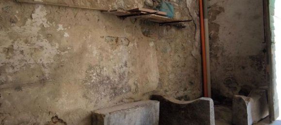 Квартира с 4 комнатами в Террануова Браччолини, Италия № 70901 11