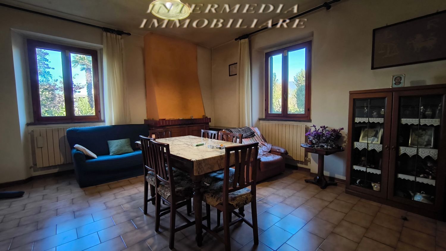 Квартира с 4 комнатами в Террануова Браччолини, Италия № 70901