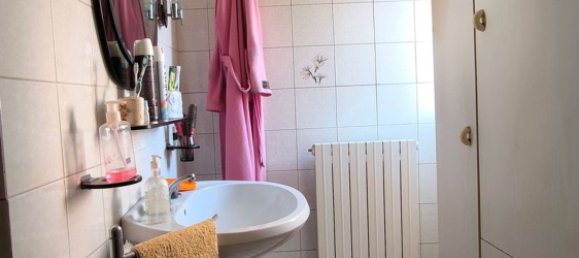 Квартира с 4 комнатами в Террануова Браччолини, Италия № 70901 17