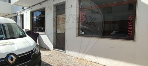 163m² Commercial property in Quelfes, Portugal No. 73374 7
