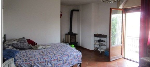 5 rooms Apartment in Meolo, Italy No. 276069 3
