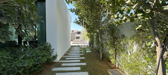 4 Schlafzimmer Villa in Ghantoot, UAE, Nr. 93736 17