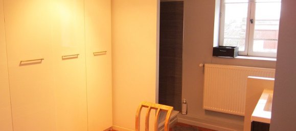 5 bedrooms House in Valenciennes, France No. 84064 15