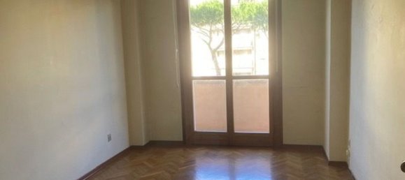 5 bedrooms Apartment in Livorno, Italy No. 348050 6