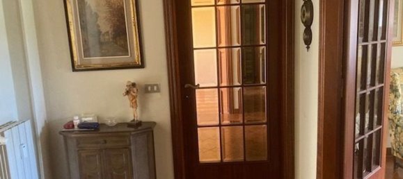 5 bedrooms Apartment in Livorno, Italy No. 348050 10