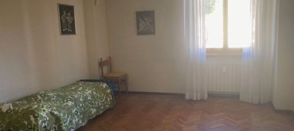 5 bedrooms Apartment in Livorno, Italy No. 348050 2