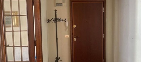 5 bedrooms Apartment in Livorno, Italy No. 348050 8