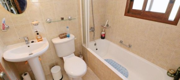 3 Schlafzimmer Villa in Giolou, Cyprus, Nr. 22093 13