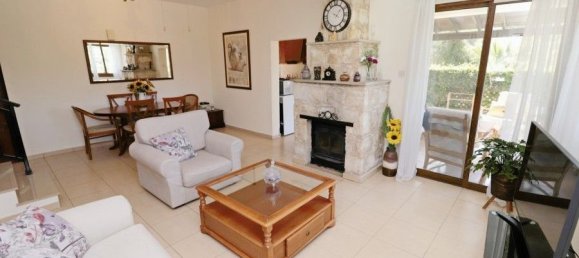 3 Schlafzimmer Villa in Giolou, Cyprus, Nr. 22093 4