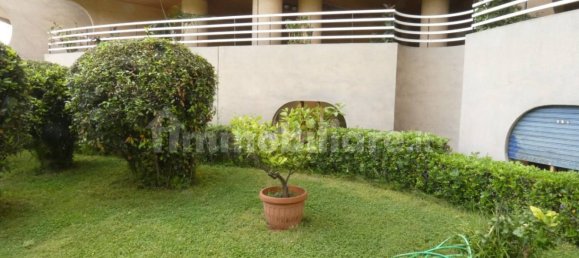 14 bedrooms Apartment in Rome, Italy No. 321438 7