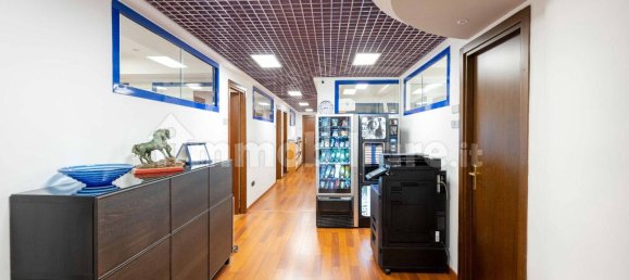 14 bedrooms Apartment in Rome, Italy No. 321438 12