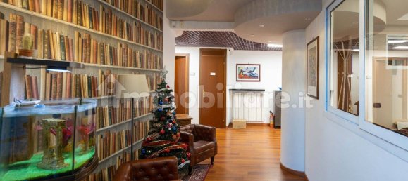 14 bedrooms Apartment in Rome, Italy No. 321438 9