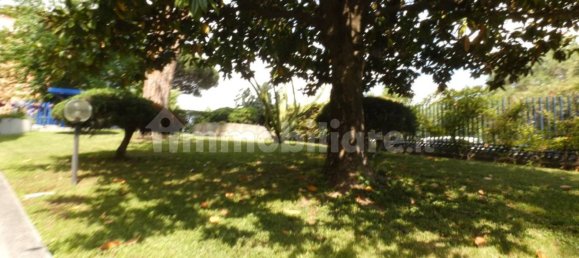 14 bedrooms Apartment in Rome, Italy No. 321438 8