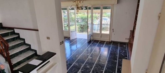 7 rooms Villa in Viareggio, Italy No. 39692 13